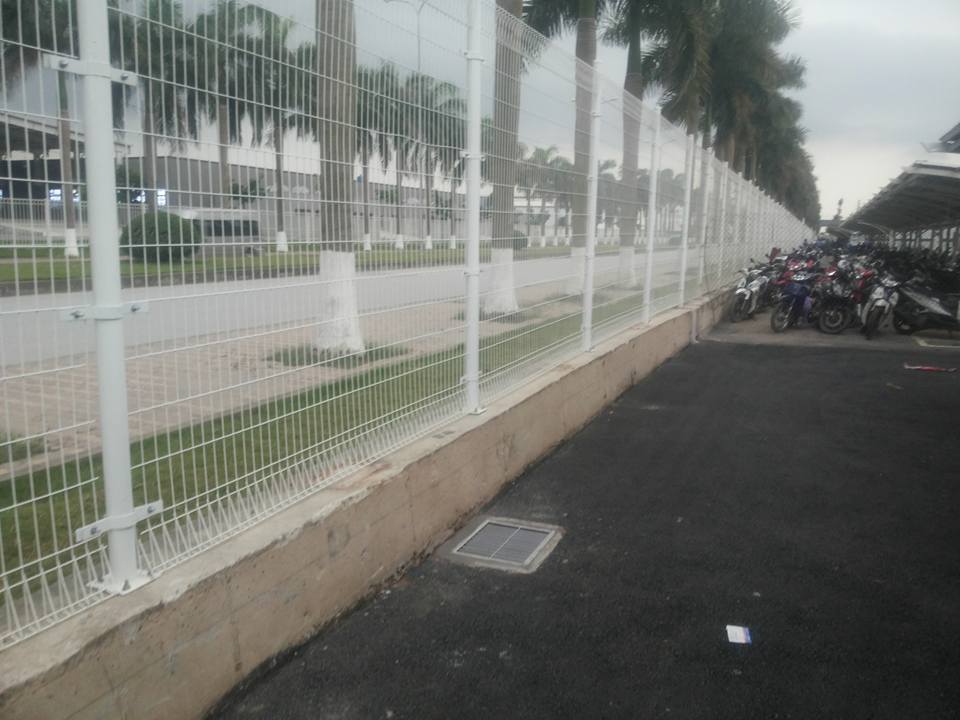 Hàng rào bảo vệ công ty