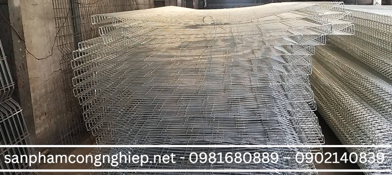 Lưới sắt gấp tam giác mạ kẽm