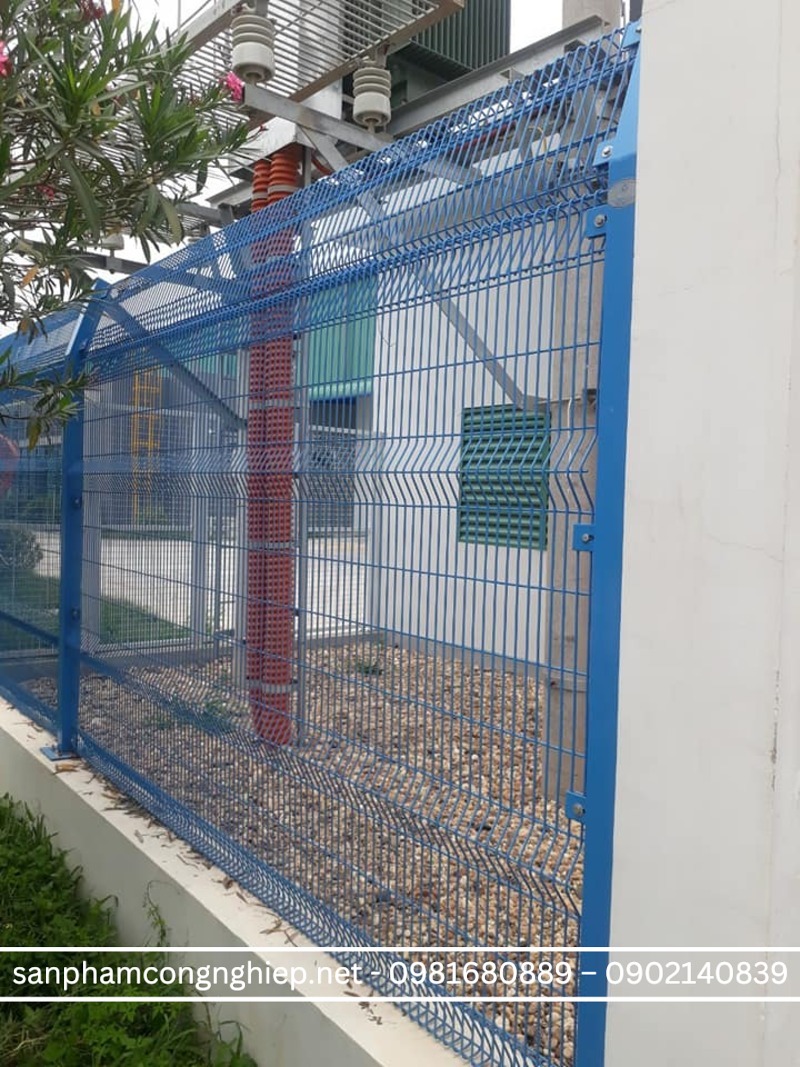 Hàng rào lưới hàn chấn sóng và gấp tam giác sơn tĩnh điện
